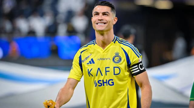 W jakim kraju gra Cristiano Ronaldo? Zaskakujące zmiany w karierze W jakim kraju gra Cristiano Ronaldo? Zaskakujące zmiany w karierze