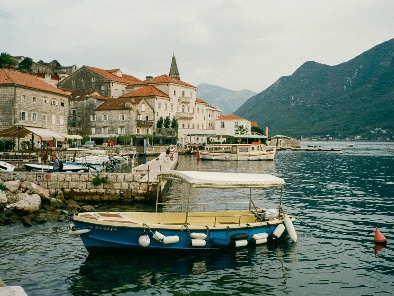 Co zabrać na wakacje do Czarnogóry, aby uniknąć nieprzyjemności? Co zabrać na wakacje do Czarnogóry, aby uniknąć nieprzyjemności?