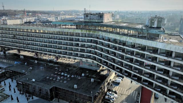Dlaczego zamknięty Hotel Forum w Krakowie? Problemy i przyszłość Dlaczego zamknięty Hotel Forum w Krakowie? Problemy i przyszłość